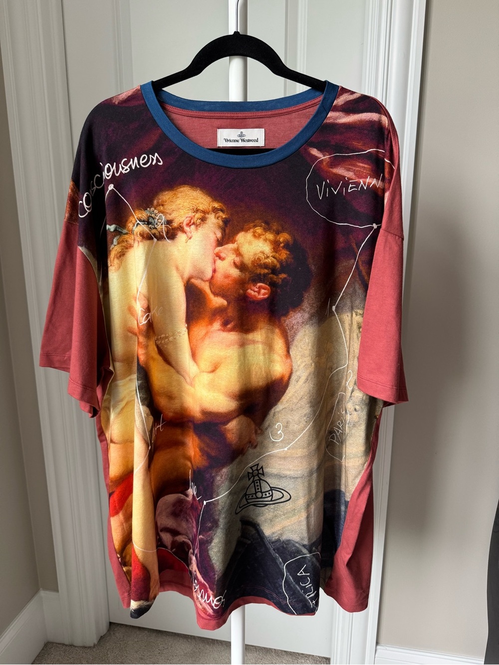 Vivienne Westwood Kiss Print Cotton Oversized T-Shirt - Picture 5 of 6